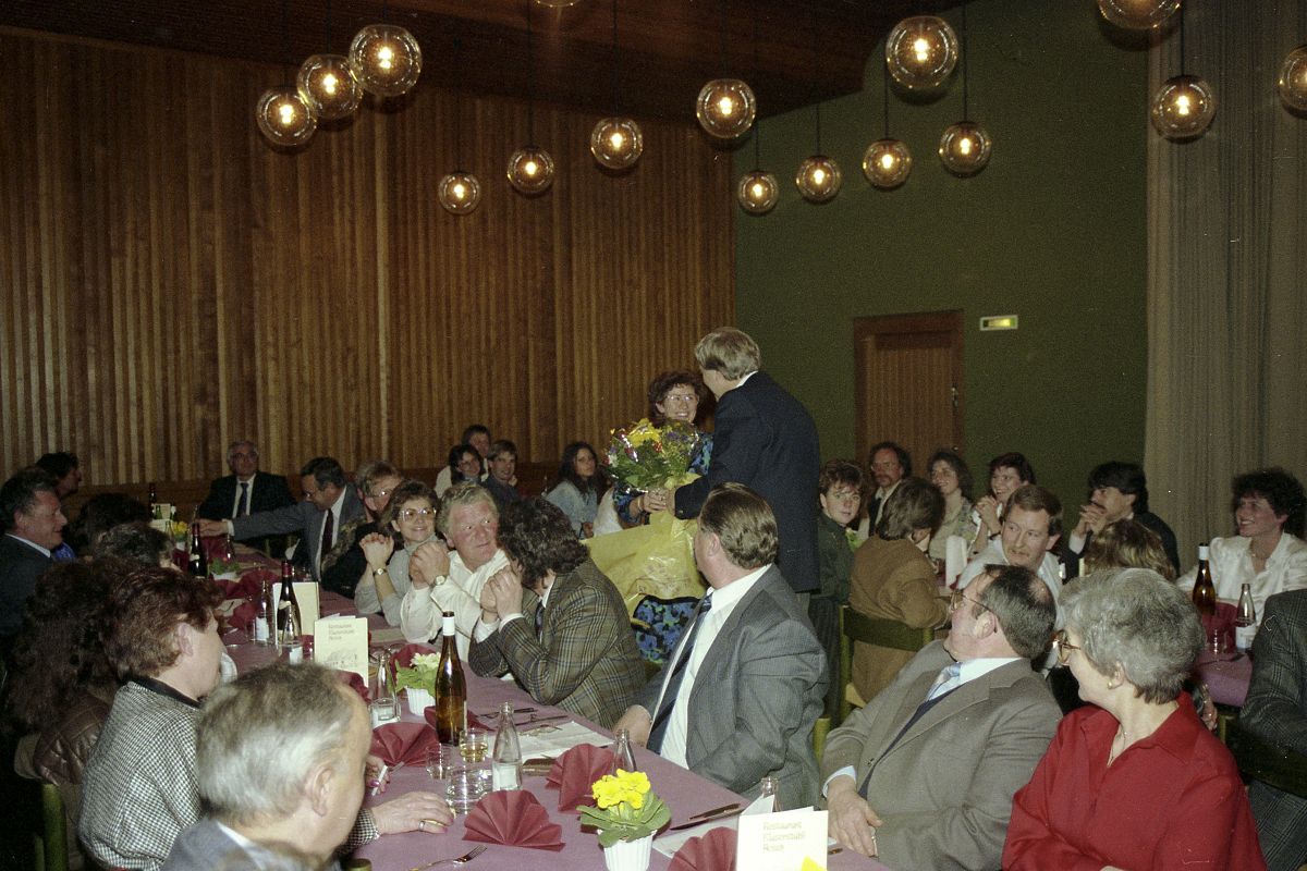 K 1988 GV Wahl Elisabeth Alter Aktuarin