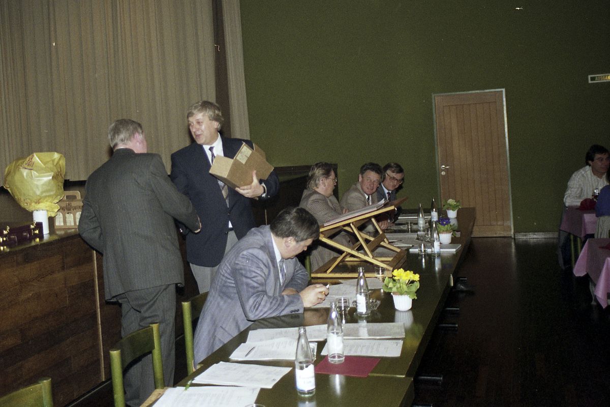 K GV 1988 Gewerbe Aesch
